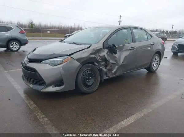2T1BURHE9JC119643 2018 TOYOTA COROLLA - Image 2