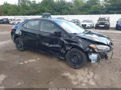2T1BURHE9JC123370 2018 TOYOTA COROLLA