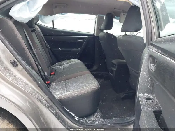 2T1BURHE9JC123563 2018 TOYOTA COROLLA - Image 8