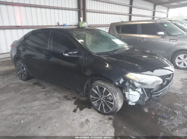 2T1BURHE9JC965965 2018 TOYOTA COROLLA - Image 1