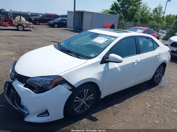 2T1BURHE9JC969160 2018 TOYOTA COROLLA - Image 2