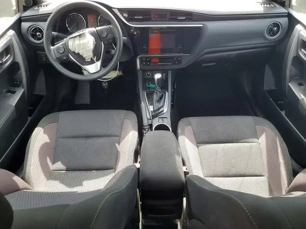 2T1BURHE9JC970647 2018 TOYOTA COROLLA - Image 8