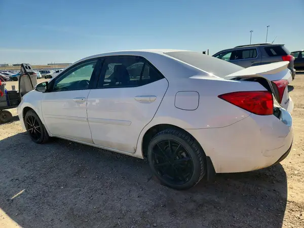 2T1BURHE9JC972513 2018 TOYOTA COROLLA - Image 2