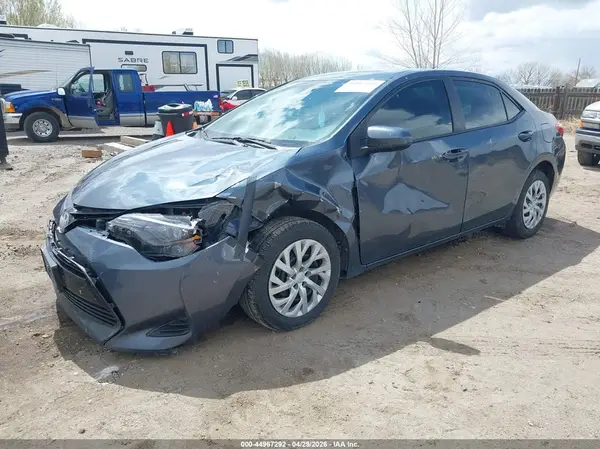 2T1BURHE9JC972687 2018 TOYOTA COROLLA - Image 2