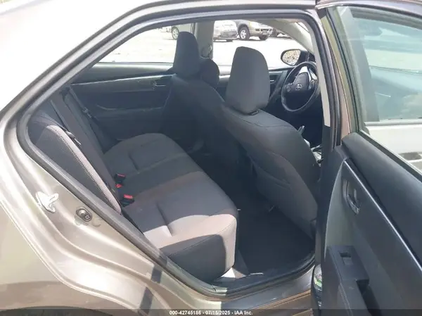 2T1BURHE9JC973192 2018 TOYOTA COROLLA - Image 8