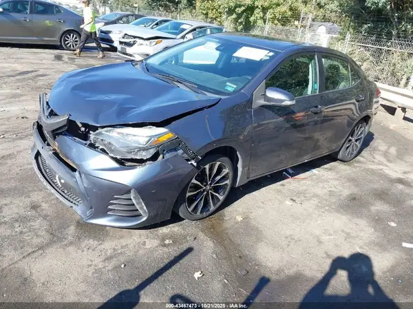 2T1BURHE9JC973743 2018 TOYOTA COROLLA - Image 2