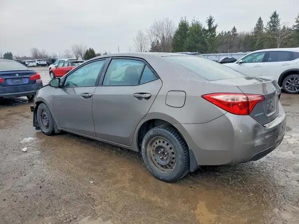2T1BURHE9JC973824 2018 TOYOTA COROLLA - Image 2