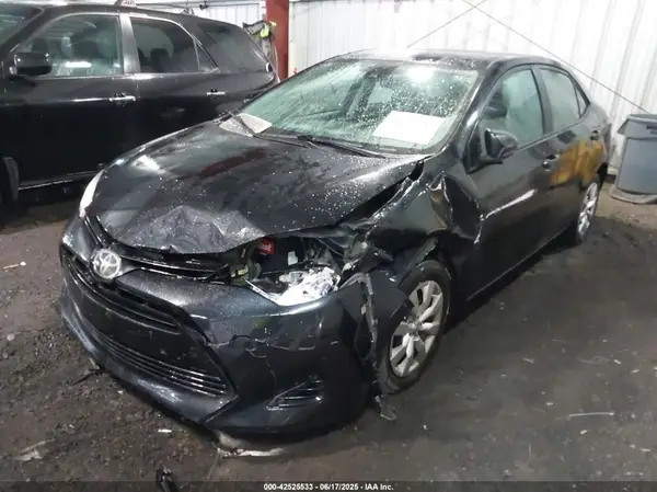 2T1BURHE9JC974150 2018 TOYOTA COROLLA - Image 2