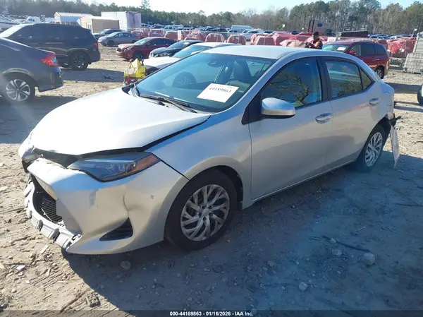 2T1BURHE9JC974892 2018 TOYOTA COROLLA - Image 2