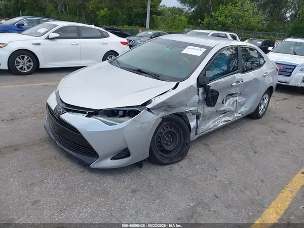 2T1BURHE9JC981776 2018 TOYOTA COROLLA - Image 2