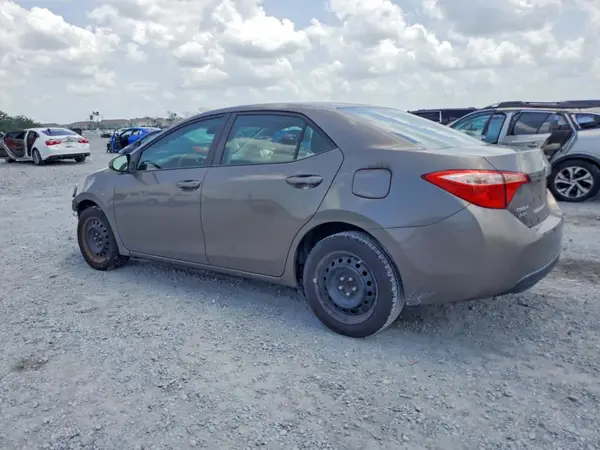 2T1BURHE9JC986640 2018 TOYOTA COROLLA - Image 2