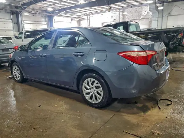 2T1BURHE9JC987285 2018 TOYOTA COROLLA - Image 2