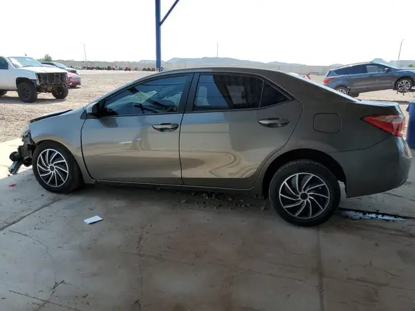 2T1BURHE9JC993510 2018 TOYOTA COROLLA - Image 2
