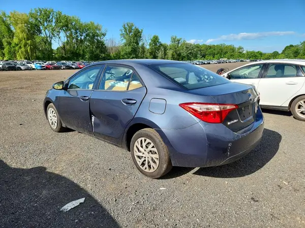 2T1BURHE9JC996651 2018 TOYOTA COROLLA - Image 2