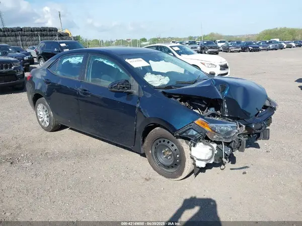 2T1BURHE9KC140641 2019 TOYOTA COROLLA - Image 1