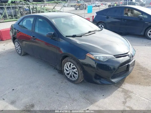 2T1BURHE9KC150649 2019 TOYOTA COROLLA - Image 1