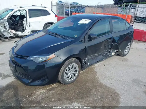 2T1BURHE9KC150649 2019 TOYOTA COROLLA - Image 2