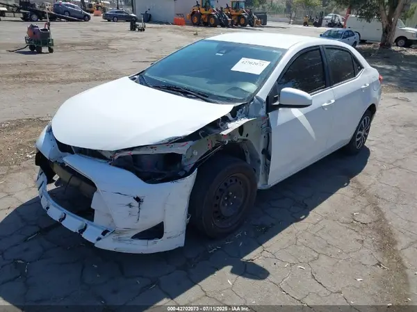 2T1BURHE9KC161649 2019 TOYOTA COROLLA - Image 2