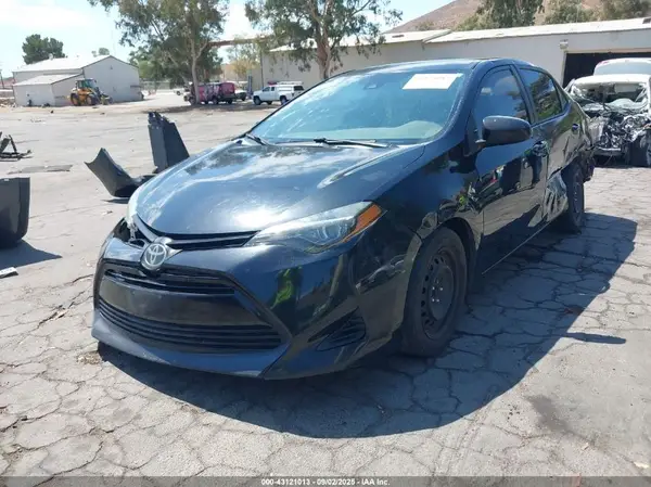 2T1BURHE9KC165328 2019 TOYOTA COROLLA - Image 2
