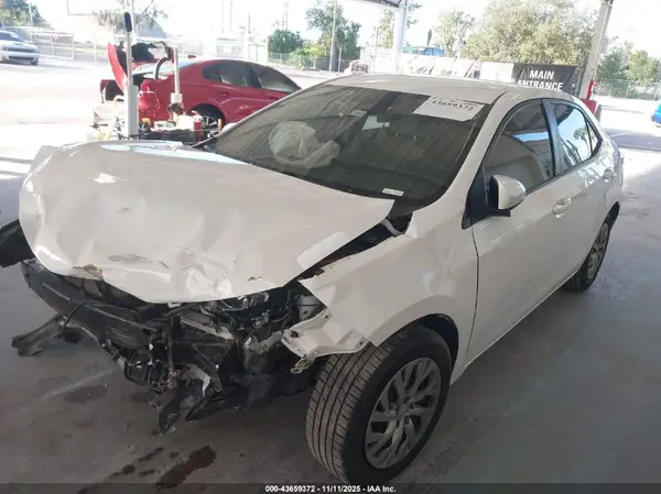 2T1BURHE9KC176877 2019 TOYOTA COROLLA - Image 2
