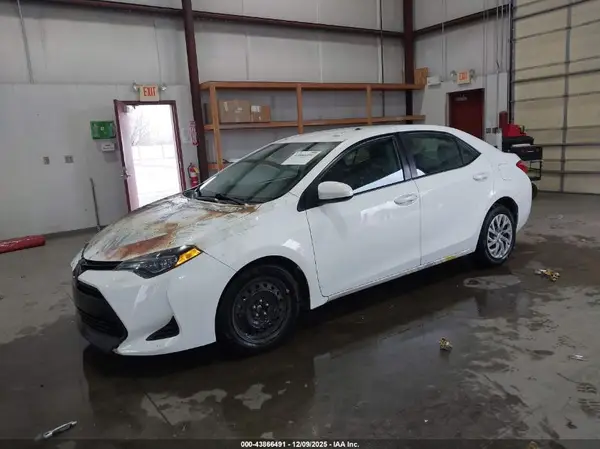 2T1BURHE9KC179858 2019 TOYOTA COROLLA - Image 2