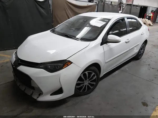 2T1BURHE9KC180069 2019 TOYOTA COROLLA - Image 2