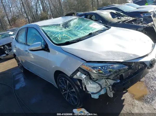 2T1BURHE9KC180461 2019 TOYOTA COROLLA - Image 1