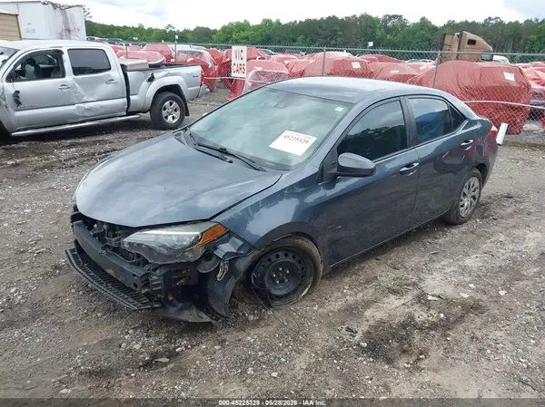 2T1BURHE9KC204743 2019 TOYOTA COROLLA - Image 2
