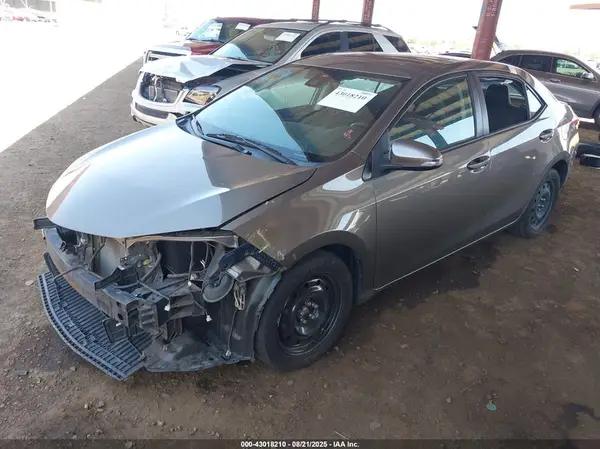 2T1BURHE9KC208095 2019 TOYOTA COROLLA - Image 2
