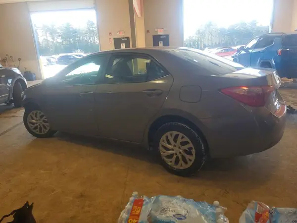 2T1BURHE9KC215337 2019 TOYOTA COROLLA - Image 2