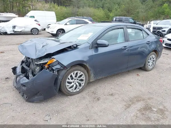 2T1BURHE9KC217122 2019 TOYOTA COROLLA - Image 2