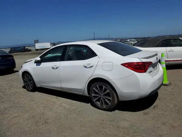 2T1BURHE9KC229500 2019 TOYOTA COROLLA - Image 2