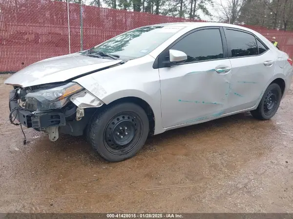 2T1BURHE9KC232042 2019 TOYOTA COROLLA - Image 2