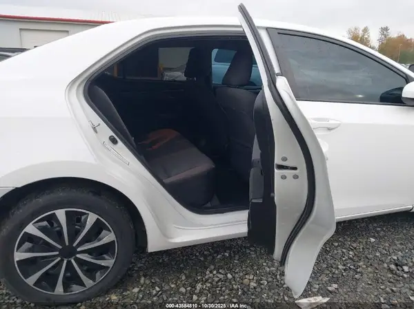2T1BURHE9KC239668 2019 TOYOTA COROLLA - Image 8