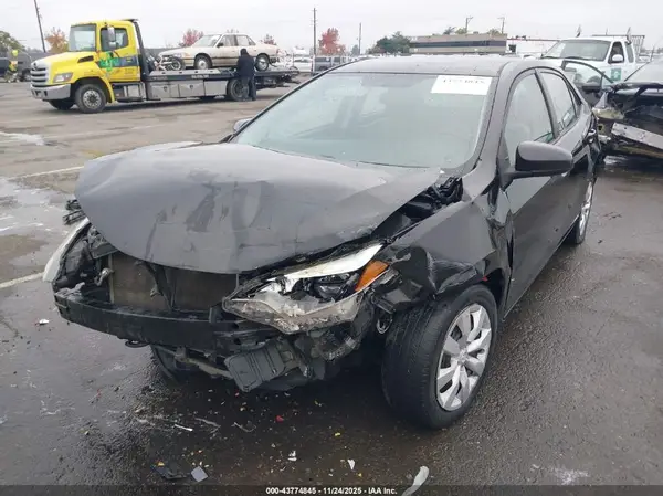 2T1BURHEXGC493557 2016 TOYOTA COROLLA - Image 2