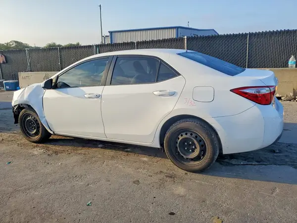 2T1BURHEXGC577023 2016 TOYOTA COROLLA - Image 2