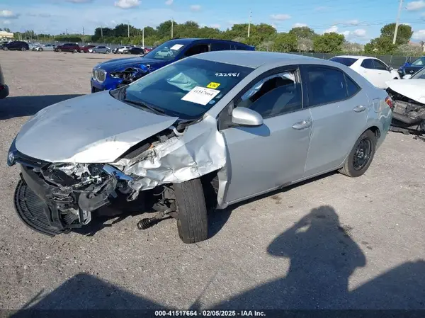 2T1BURHEXGC583923 2016 TOYOTA COROLLA - Image 2