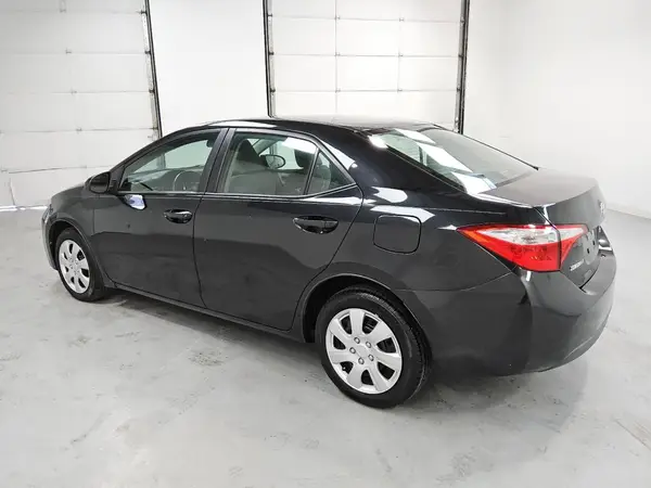 2T1BURHEXGC586398 2016 TOYOTA COROLLA - Image 2