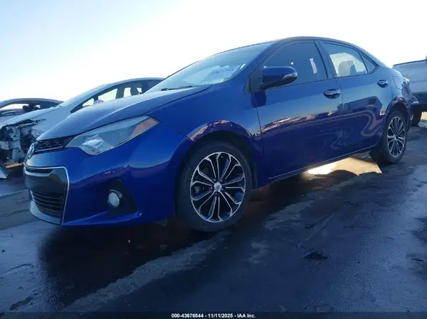 2T1BURHEXGC608738 2016 TOYOTA COROLLA - Image 2
