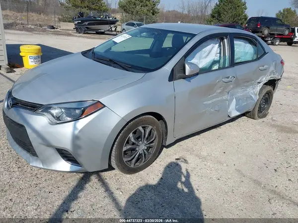 2T1BURHEXGC616175 2016 TOYOTA COROLLA - Image 2