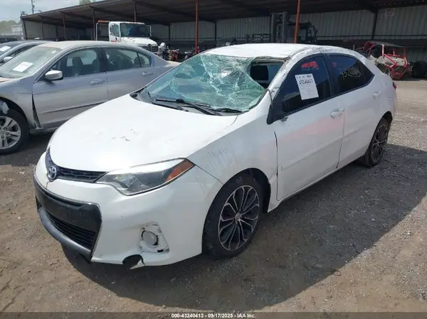 2T1BURHEXGC634062 2016 TOYOTA COROLLA - Image 2
