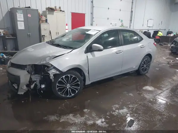 2T1BURHEXGC641108 2016 TOYOTA COROLLA - Image 2