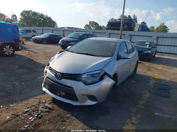 2T1BURHEXGC641416 2016 TOYOTA COROLLA - Image 2