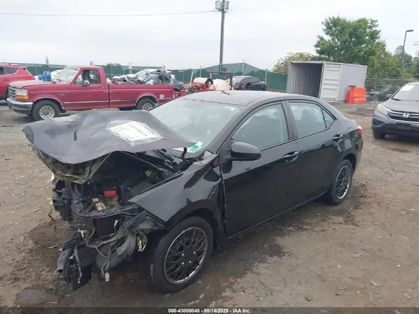 2T1BURHEXGC656594 2016 TOYOTA COROLLA - Image 2