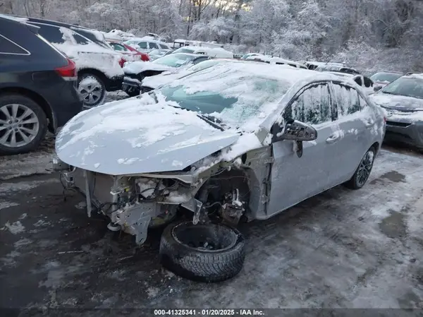 2T1BURHEXGC690552 2016 TOYOTA COROLLA - Image 2