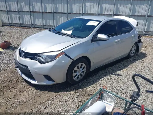 2T1BURHEXGC715823 2016 TOYOTA COROLLA - Image 2