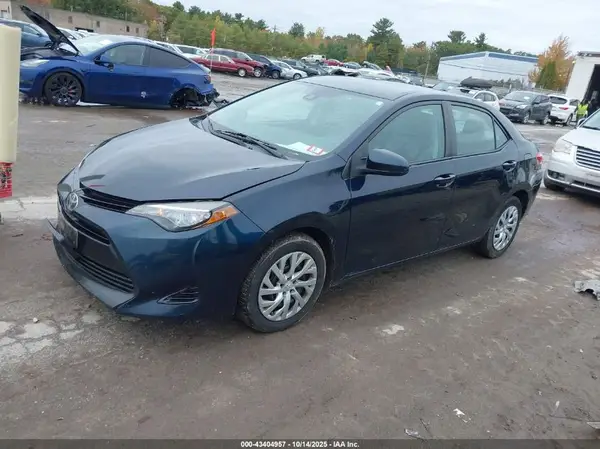 2T1BURHEXHC746541 2017 TOYOTA COROLLA - Image 2
