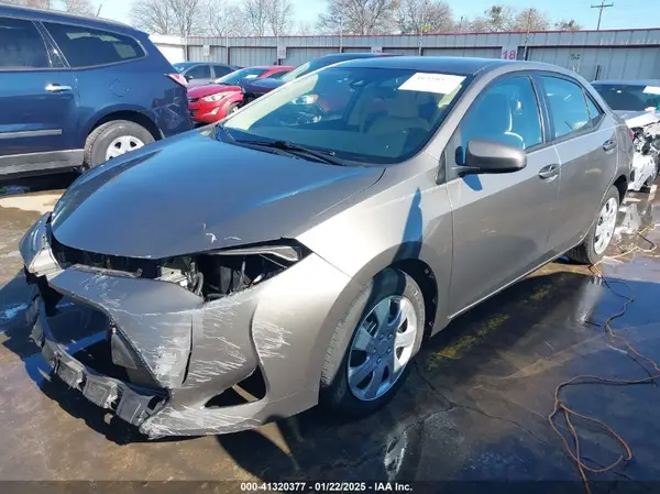 2T1BURHEXHC746670 2017 TOYOTA COROLLA - Image 2