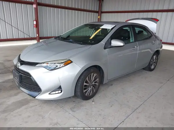2T1BURHEXHC752677 2017 TOYOTA COROLLA - Image 2