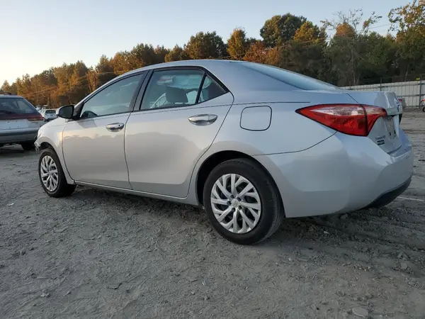 2T1BURHEXHC761136 2017 TOYOTA COROLLA - Image 2
